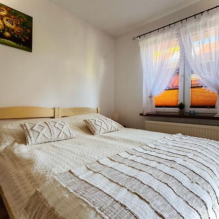 Pokoje Goscinne U Sary Ujście-Darłowskie Exteriér fotografie